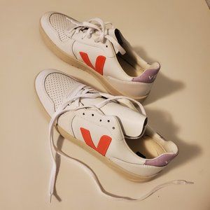 Madewell Veja V-10 Sneakers